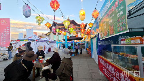 青海果洛瑪央夜市開攤迎客，高原特色好物熱銷帶動(dòng)批發(fā)貿(mào)易新活力